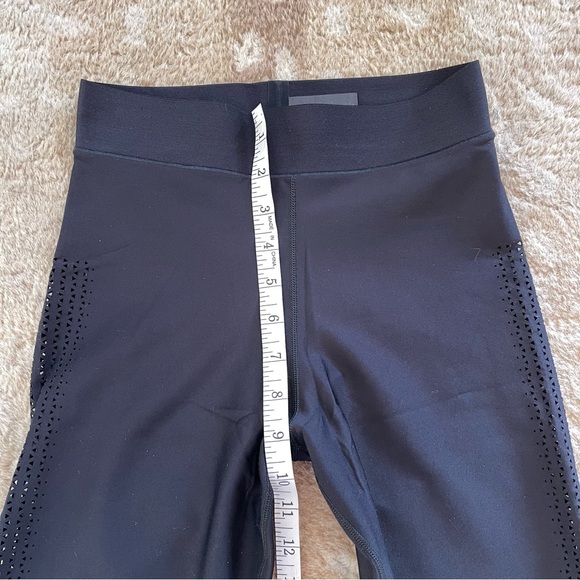 Ultracor Black Lux Compression Leggings Laser Cut Perforated Triangle Size Small - Picture 4 of 11